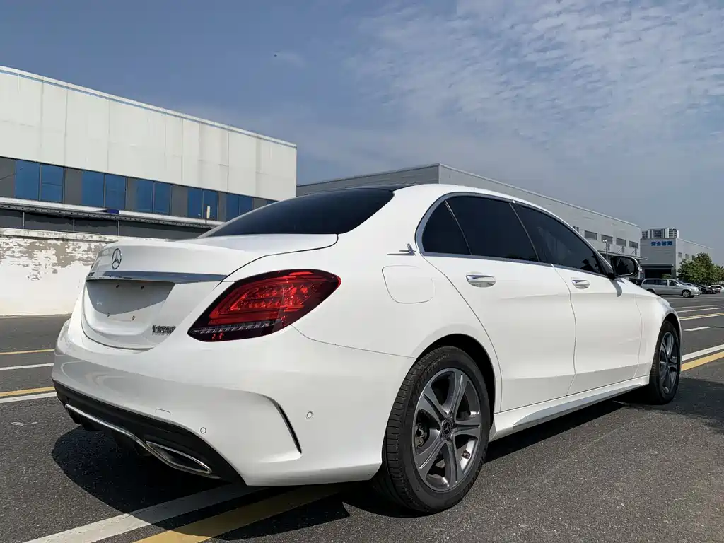 Mercedes-Benz C-Class 2021 — фото 4