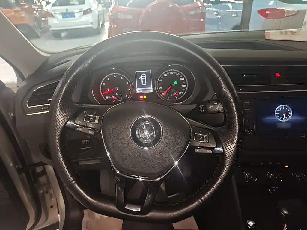Volkswagen Tiguan L 2017