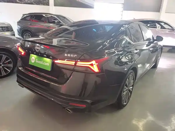Nissan Teana 2023