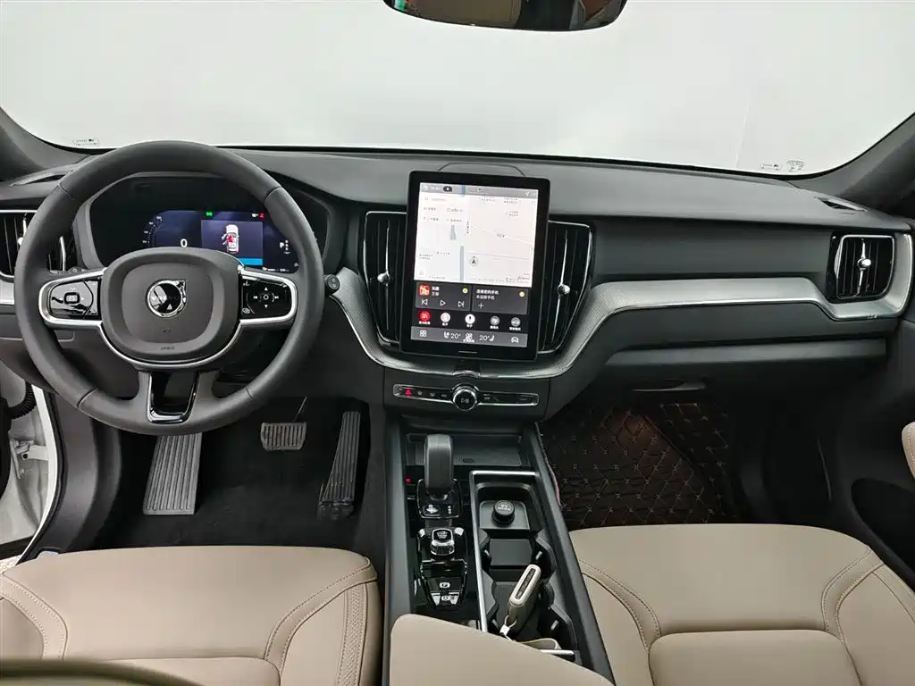 Volvo XC60 2025 — фото 8