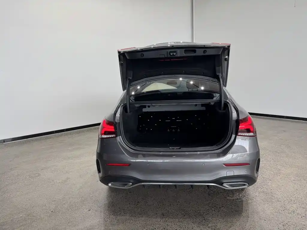 Mercedes-Benz A-Class 2021 — фото 12