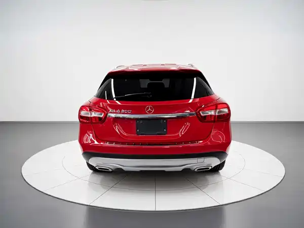 Mercedes-Benz GLA 2015