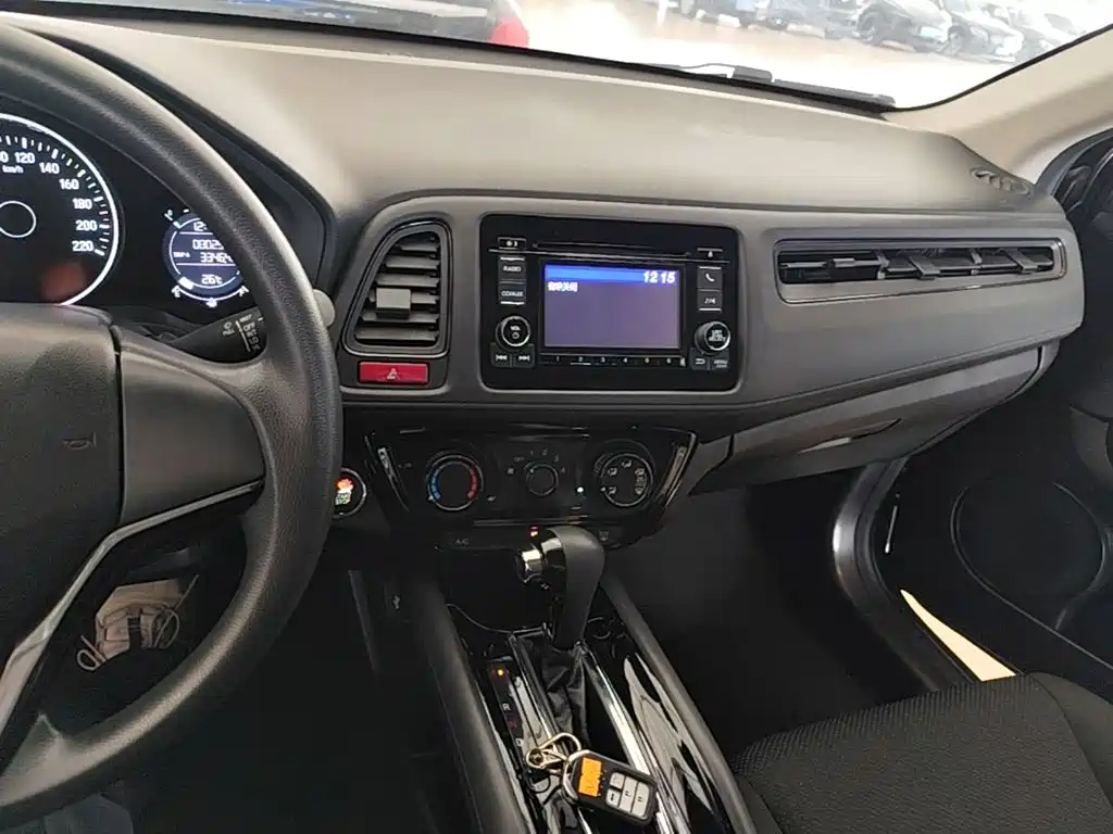 Honda Vezel 2017 — фото 10