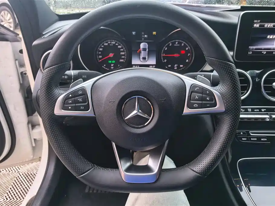 Mercedes-Benz C-Class 2018 — фото 15