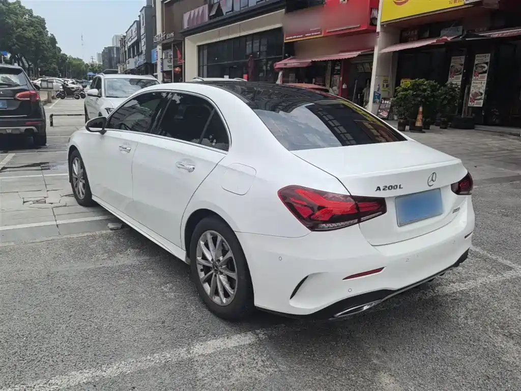 Mercedes-Benz A-Class 2019 — фото 5