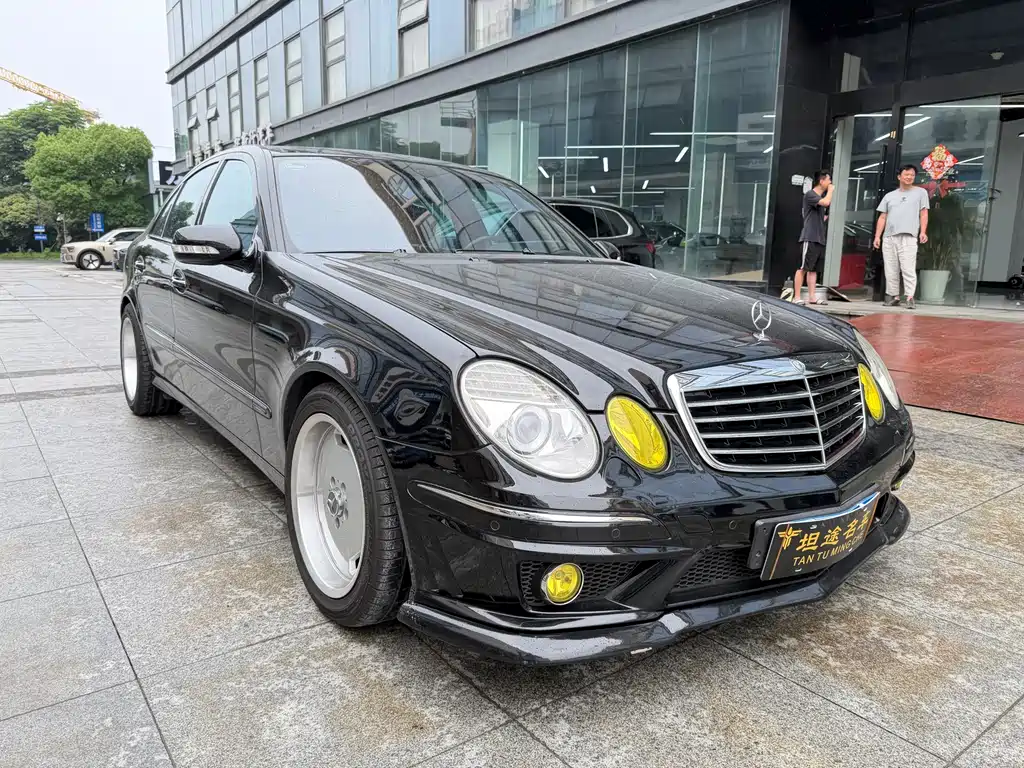 Mercedes-Benz E-Class 2009