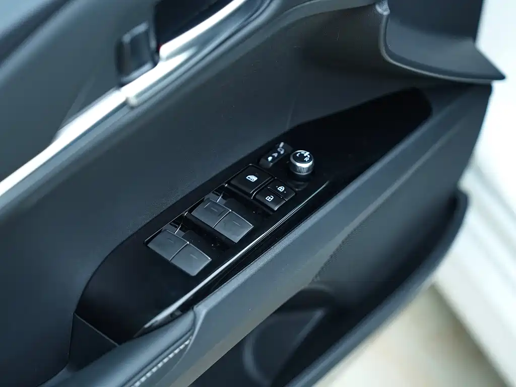 Toyota Camry 2026 — фото 13