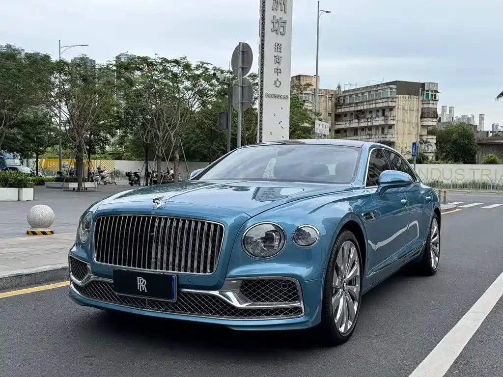 Bentley Flying Spur 2023