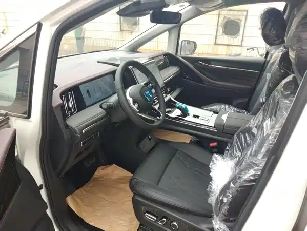 GAC Trumpchi M8 2024
