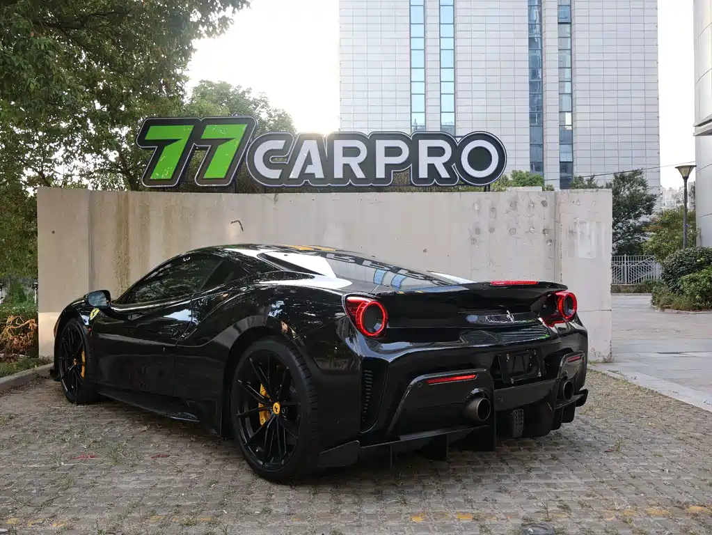 Ferrari 488 2019 — фото 13