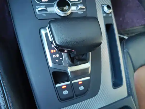 Audi Q5L 2021