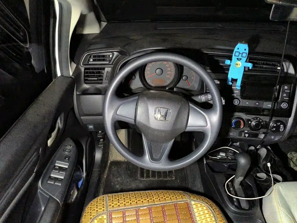 Honda Fit 2018 — фото 3