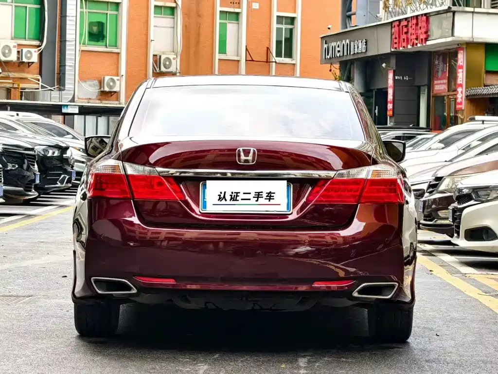 Honda Accord 2015 — фото 8