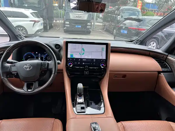 Toyota Alphard 2024