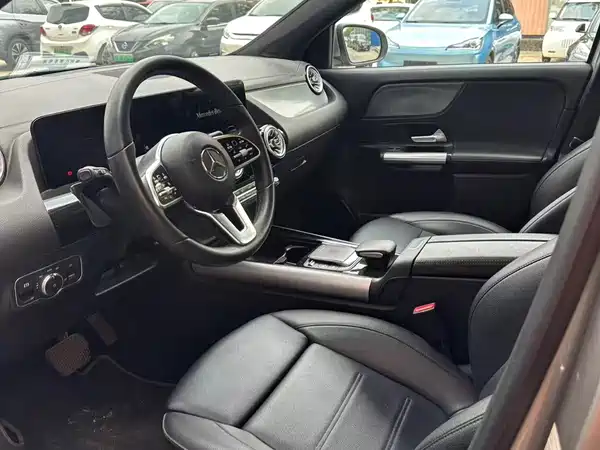 Mercedes-Benz EQA 2022