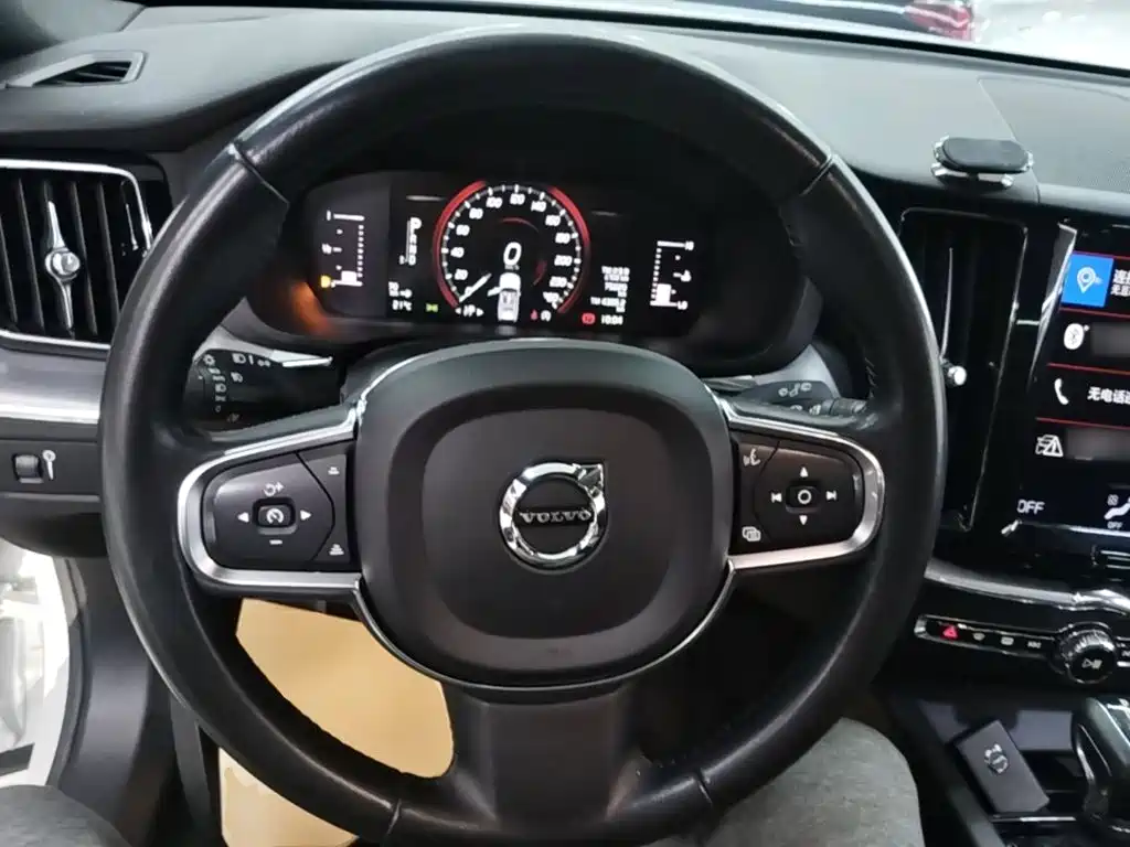 Volvo XC60 2021