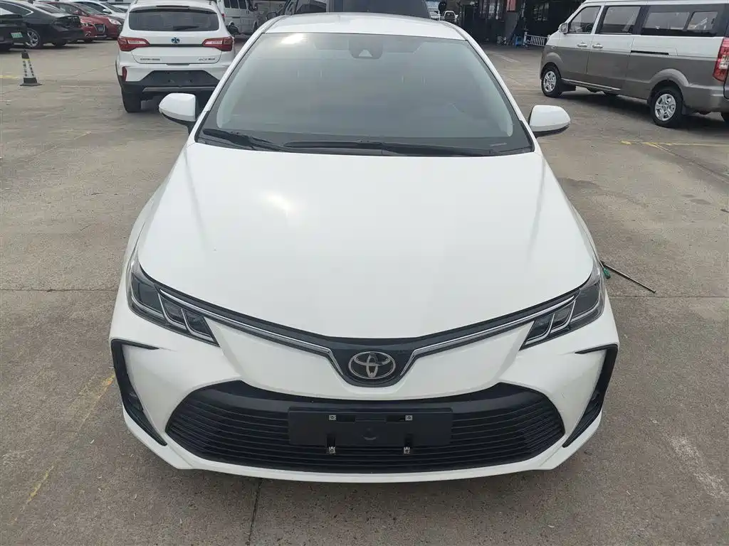 Toyota Corolla 2022 — фото 3