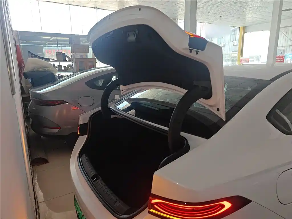BYD Qin PLUS 2025 — фото 19