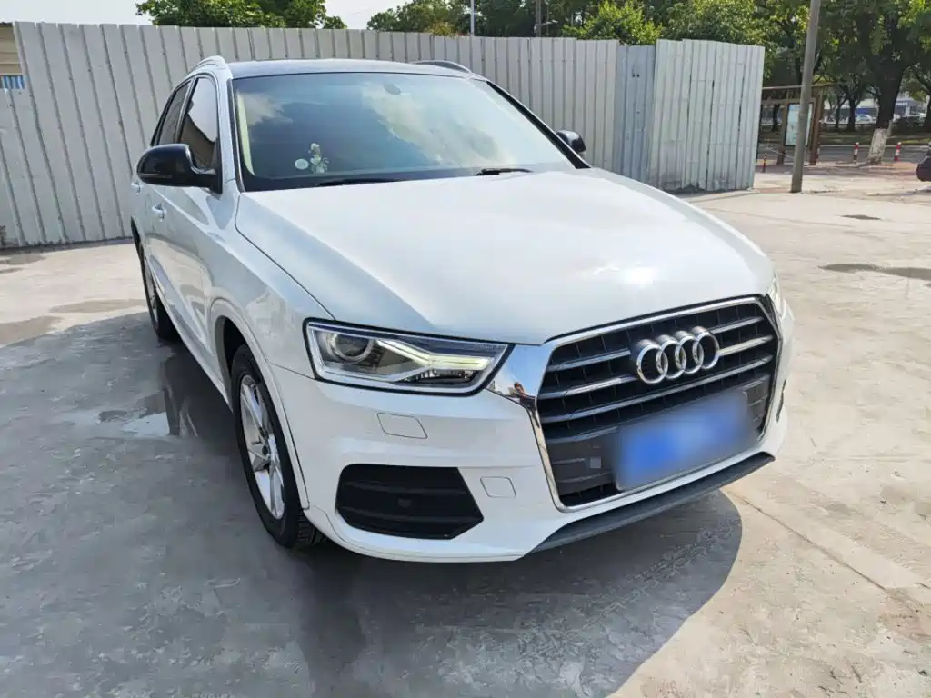 Audi Q3 2016 — фото 25