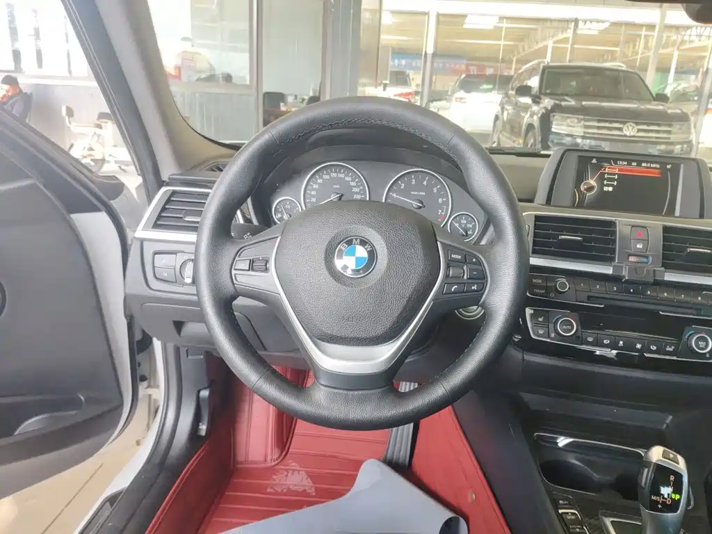 BMW 3 Series 2016
