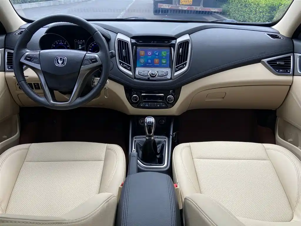 Changan Eado 2016 — фото 10