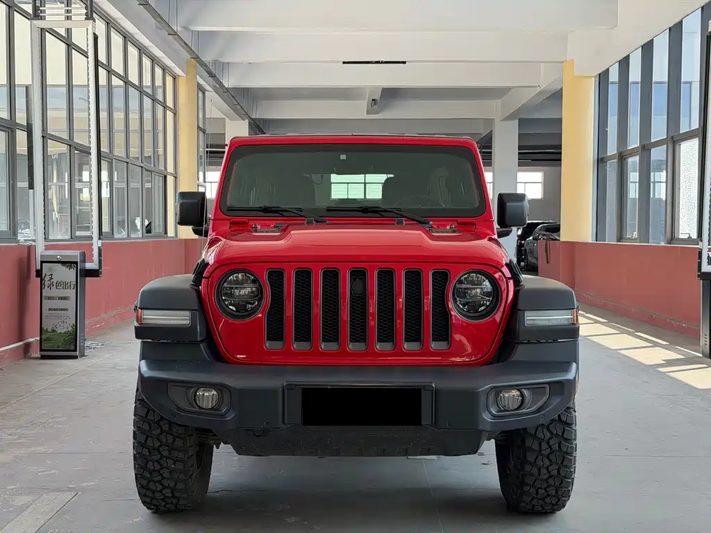 Jeep Wrangler 2020 — фото 1
