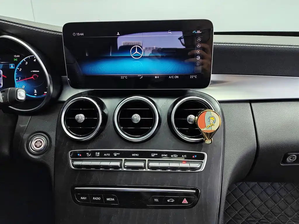 Mercedes-Benz C-Class 2020 — фото 17