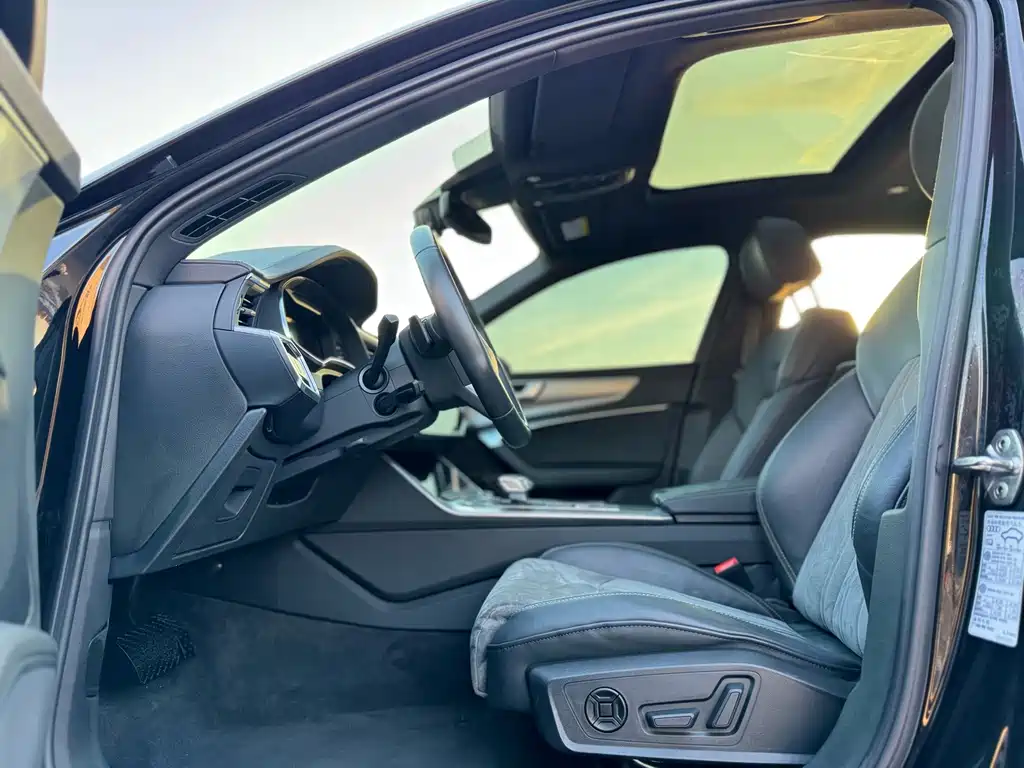 Audi A6L 2021