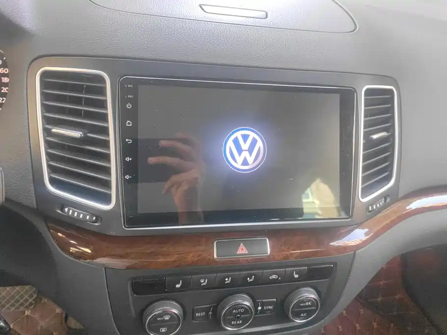 Volkswagen Sharan 2016 — фото 13