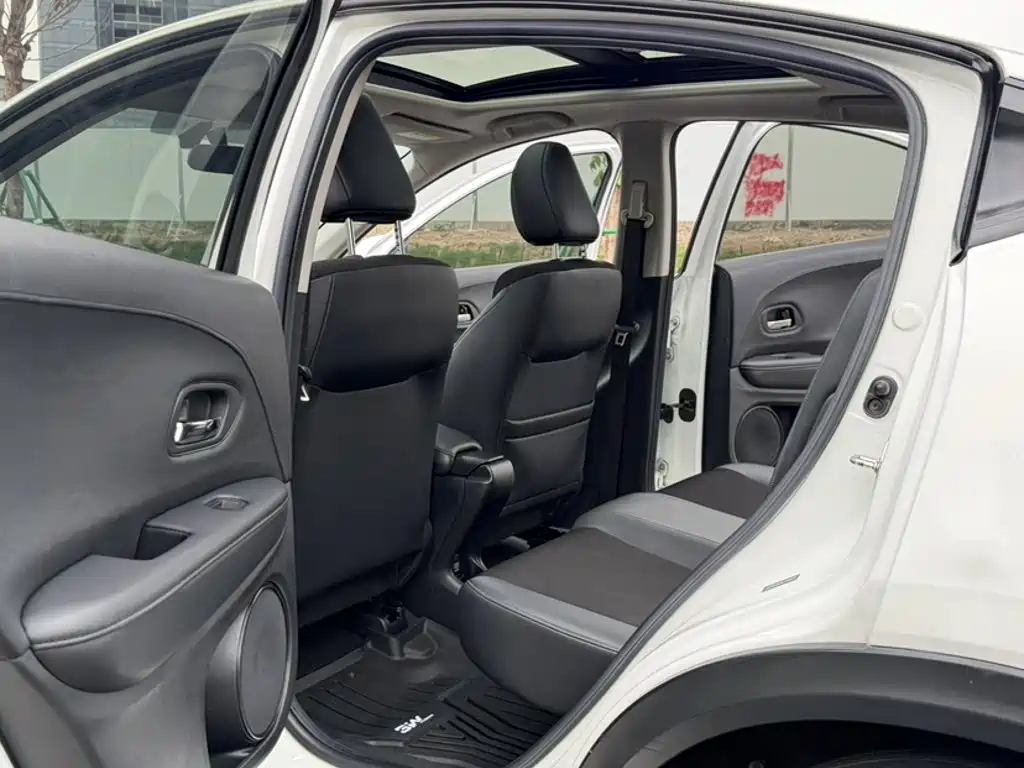 Honda Vezel 2020 — фото 18