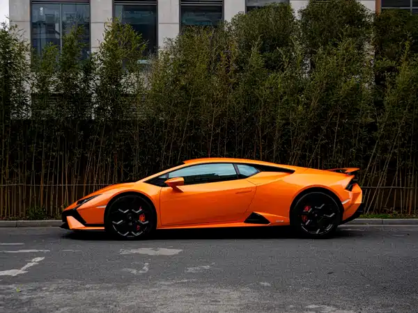 Lamborghini Huracan 2025