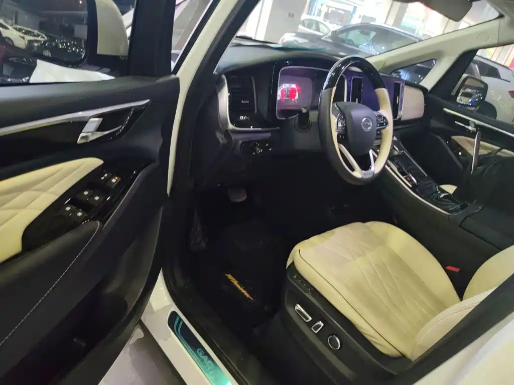 GAC Trumpchi M8 2022 — фото 12