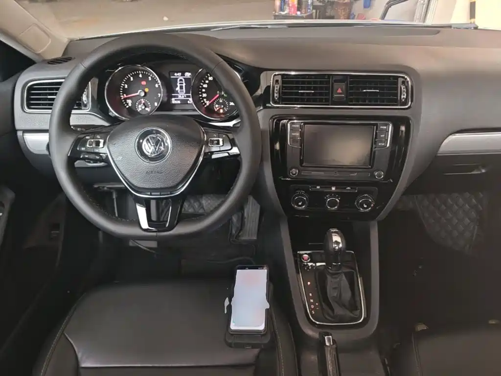 Volkswagen Sagitar 2018 — фото 10