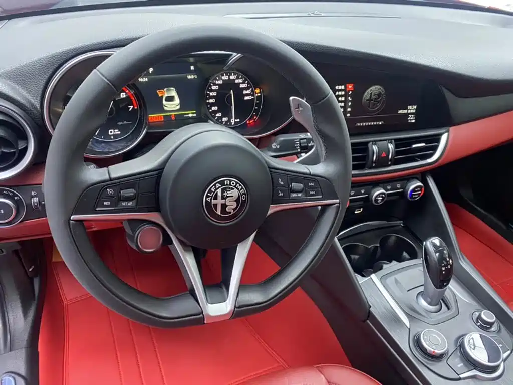 Alfa Romeo Giulia Juliet 2018 — фото 13