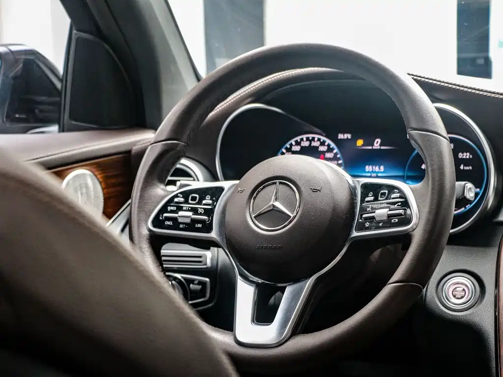 Mercedes-Benz GLC 2021 — фото 9