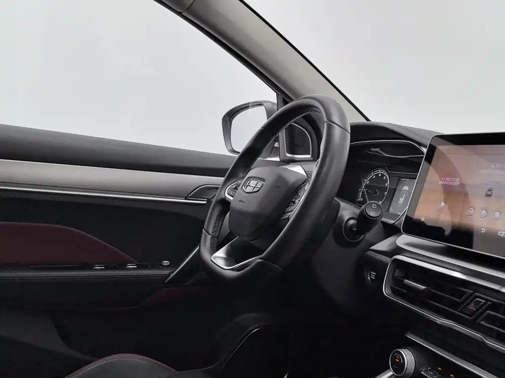 Geely Binyue 2022 — фото 22