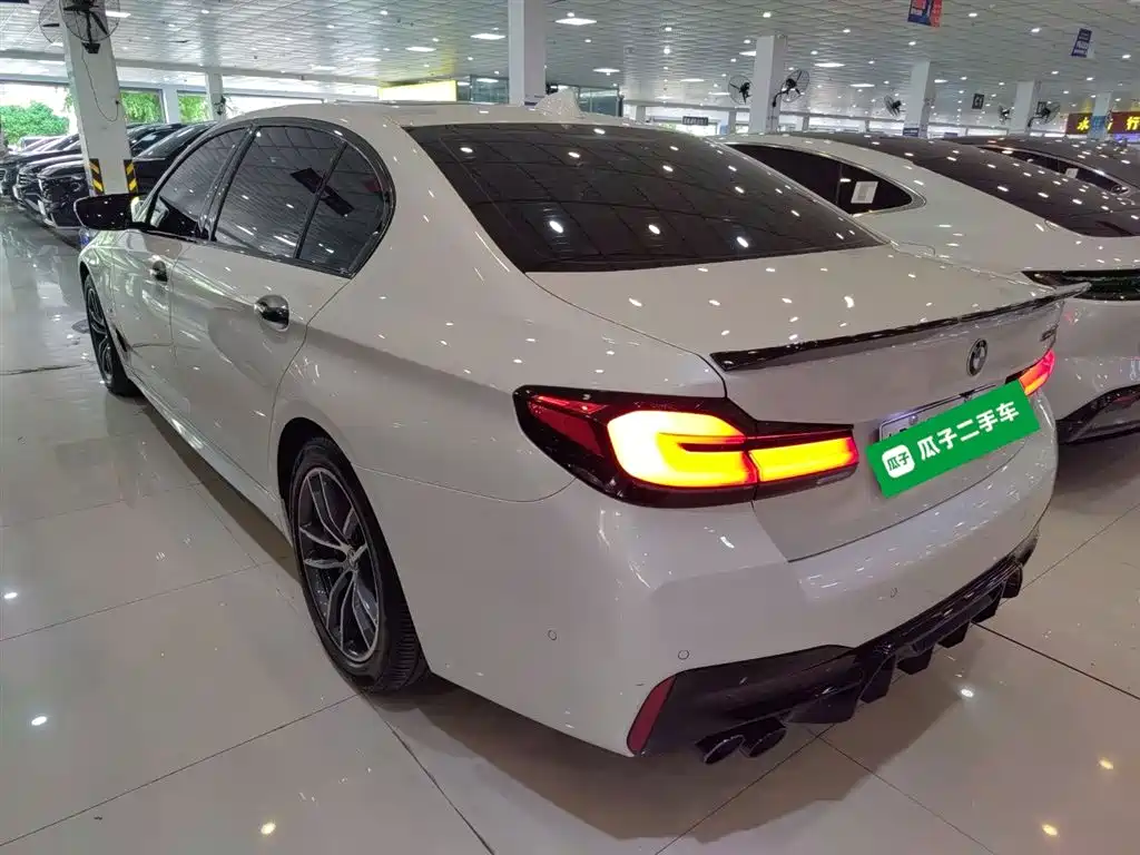 BMW 5 Series New Energy 2021 — фото 23