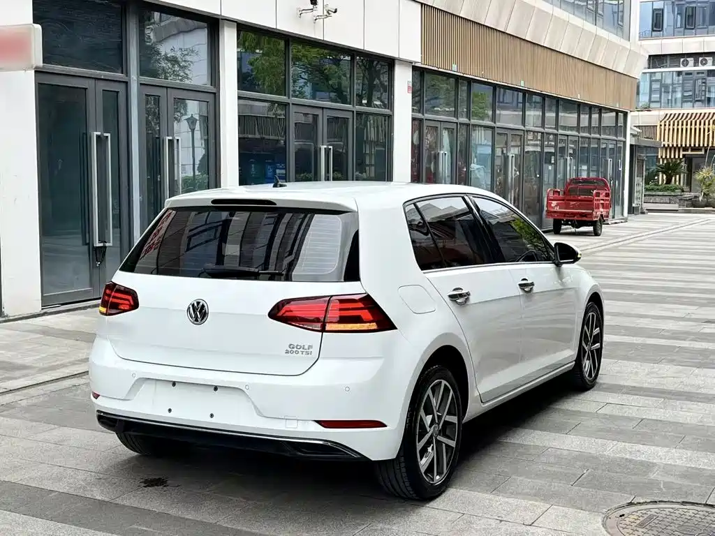Volkswagen Golf 2020