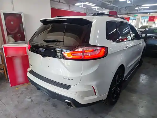 Ford Edge 2020