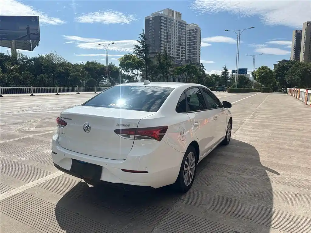 Buick Excelle 2019 — фото 8