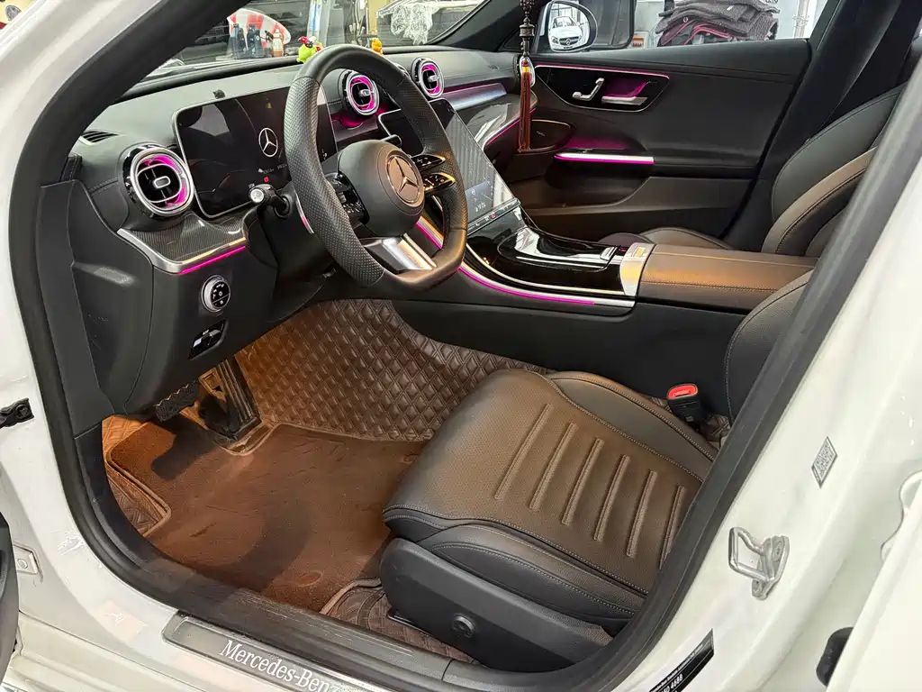 Mercedes-Benz C-Class 2023 — фото 8