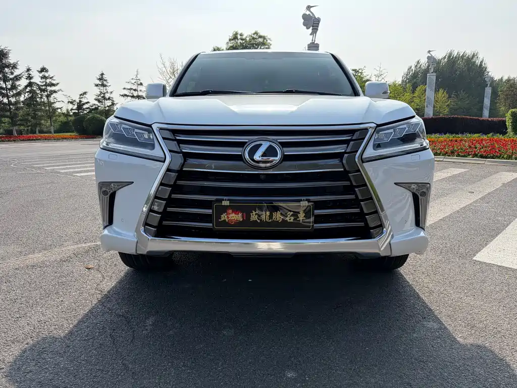 Lexus LX 2019 — фото 2