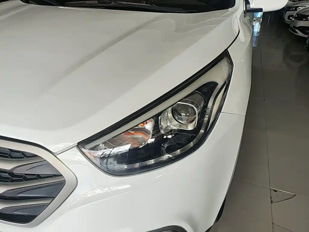 Hyundai ix35 2015 — фото 24
