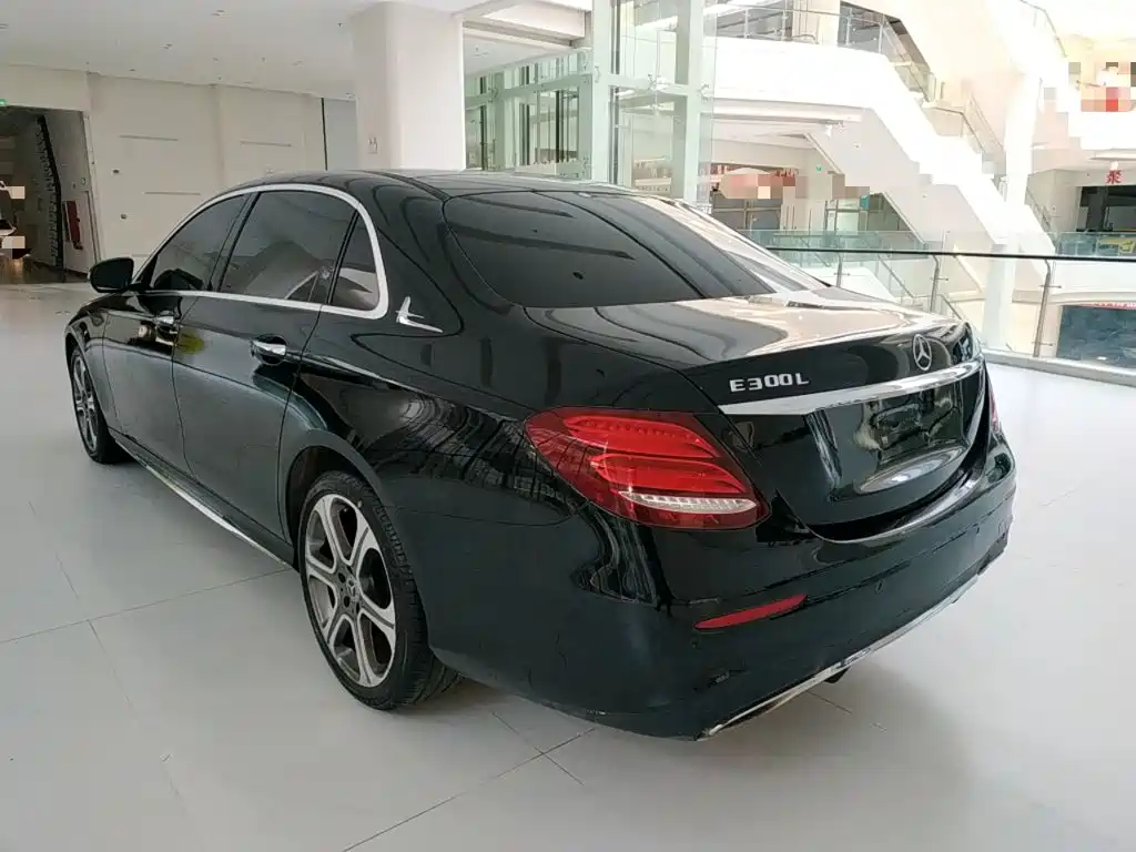 Mercedes-Benz E-Class 2017