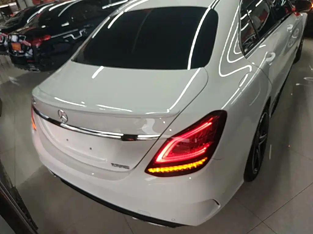 Mercedes-Benz C-Class 2020