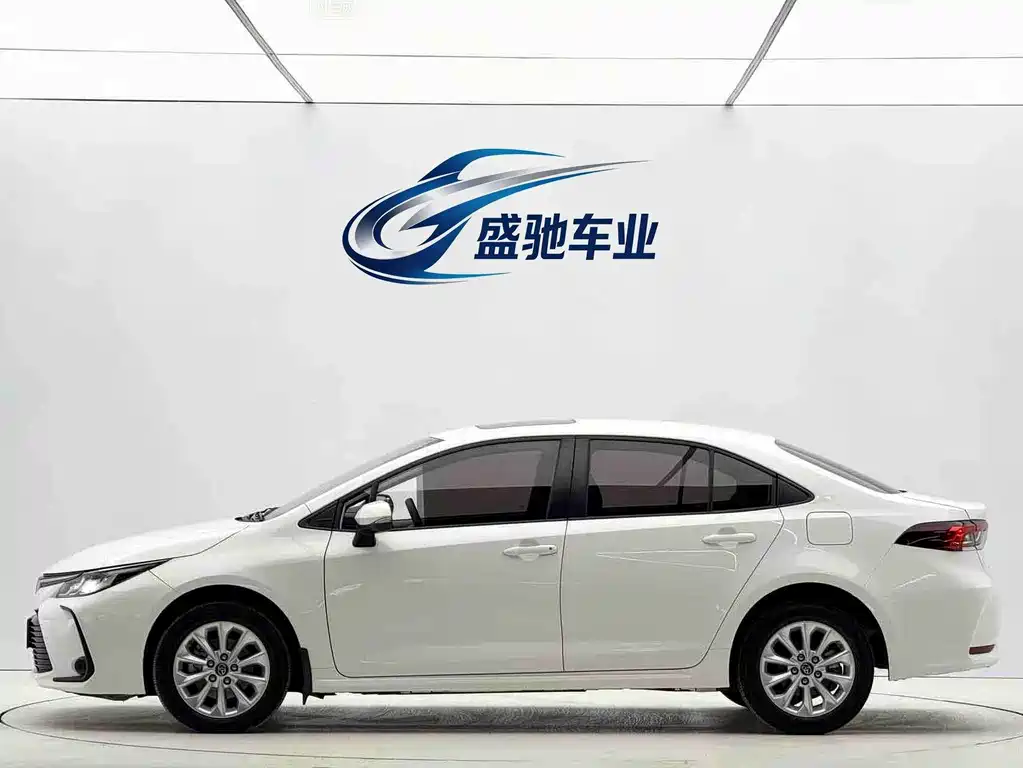 Toyota Corolla 2022 — фото 7