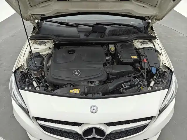 Mercedes-Benz A-Class 2016 — фото 10