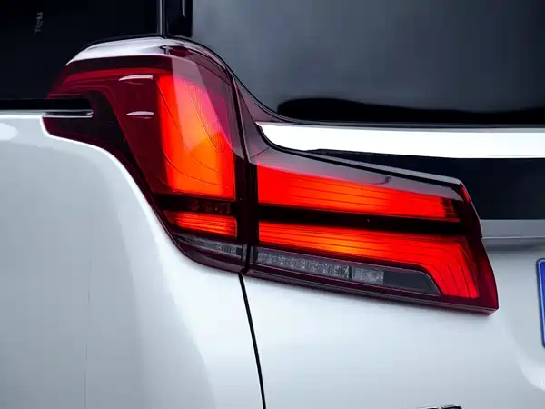 Toyota Alphard 2020
