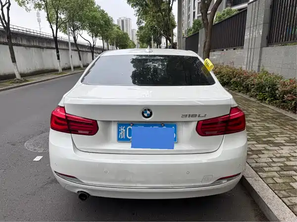 BMW 3 Series 2017