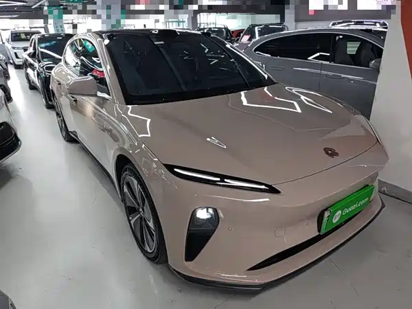 NIO ET5T 2024